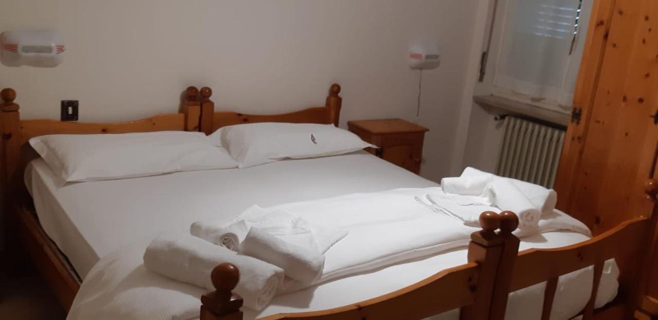 Hotel Topazio Лурісія Екстер'єр фото